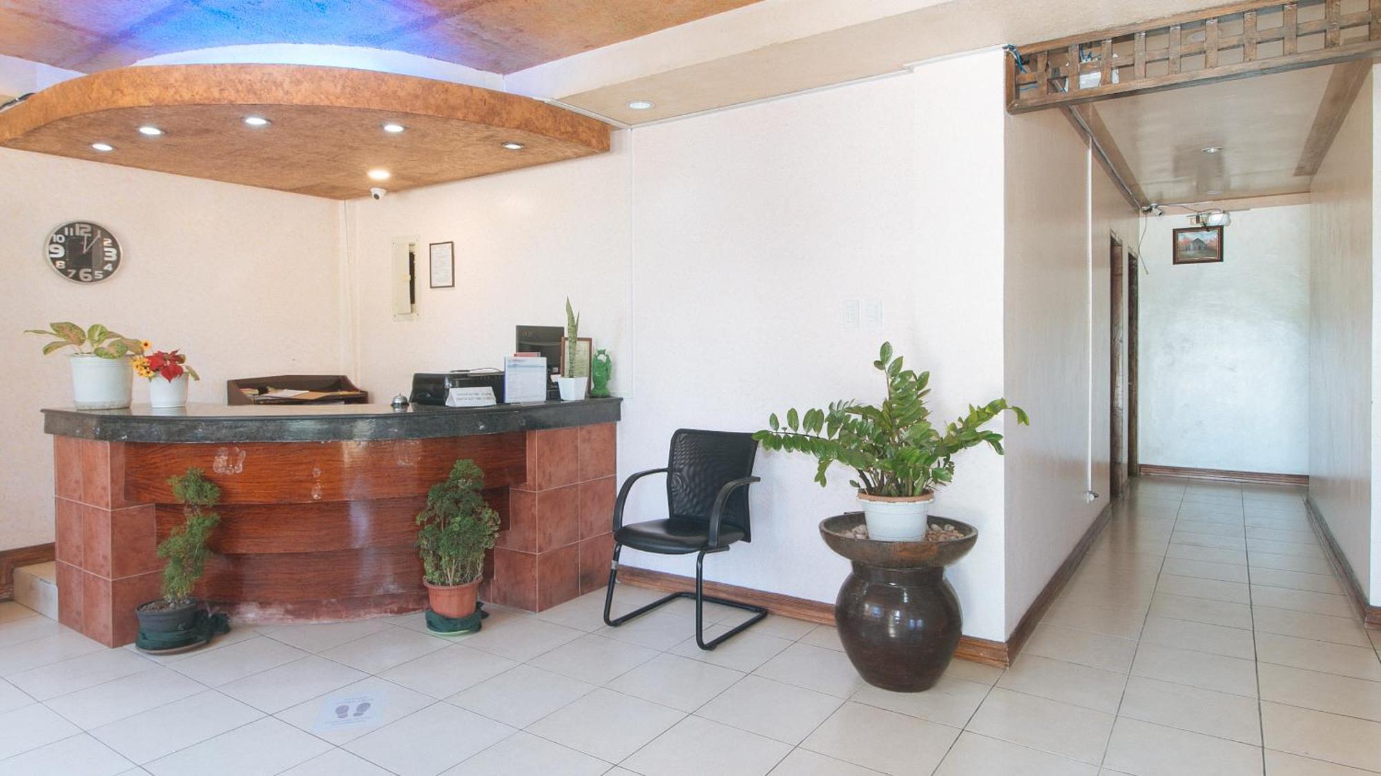 Reddoorz At Coco Grove Tourist Inn Panglao City Exterior foto